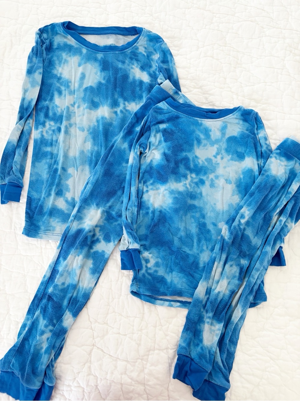 4T + 18-24m matching blue tie dye bamboo pjs pajama sets